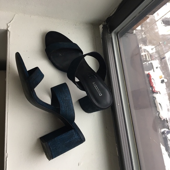 Heels - Picture 3 of 5